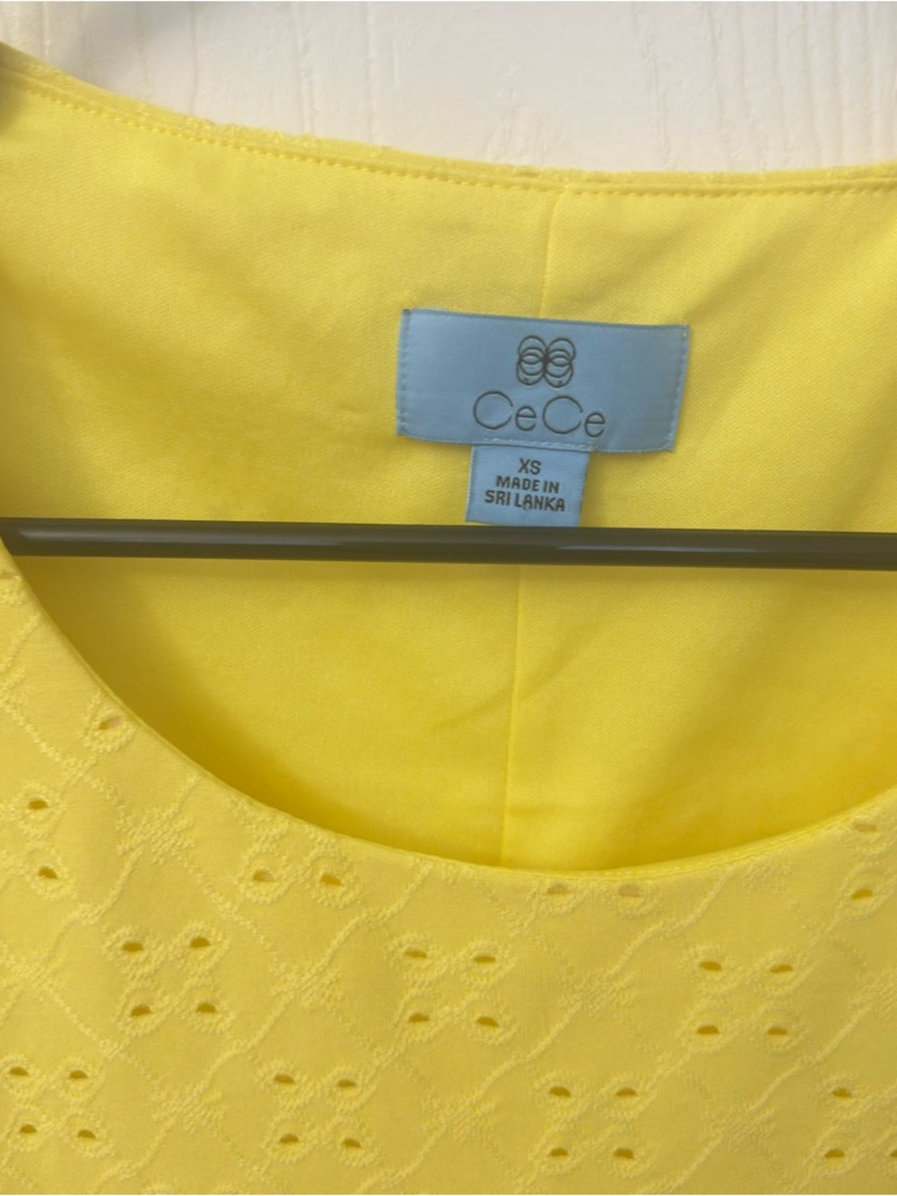 CeCe Blouse - Picture 2 of 8